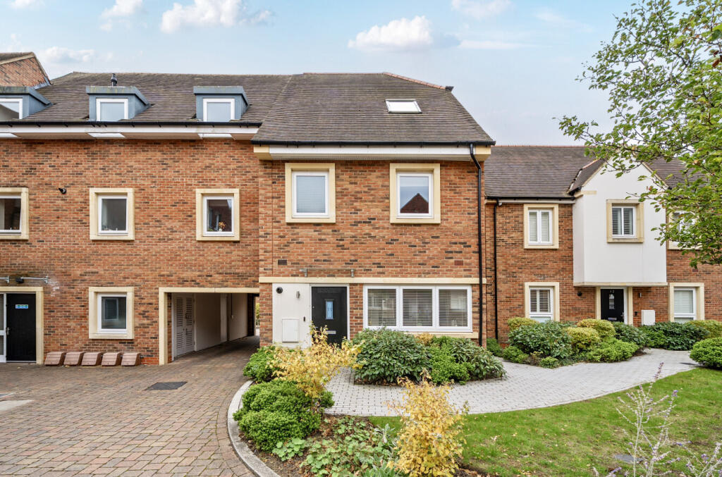 1359076-5-68d65cd...