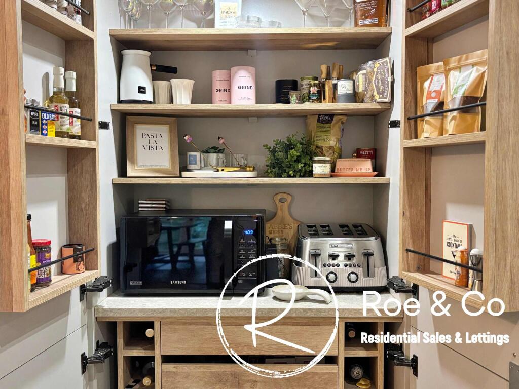 Kitchen larder