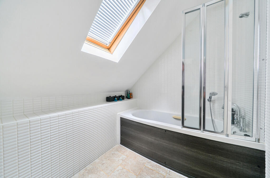 1272690-33-6836f9...