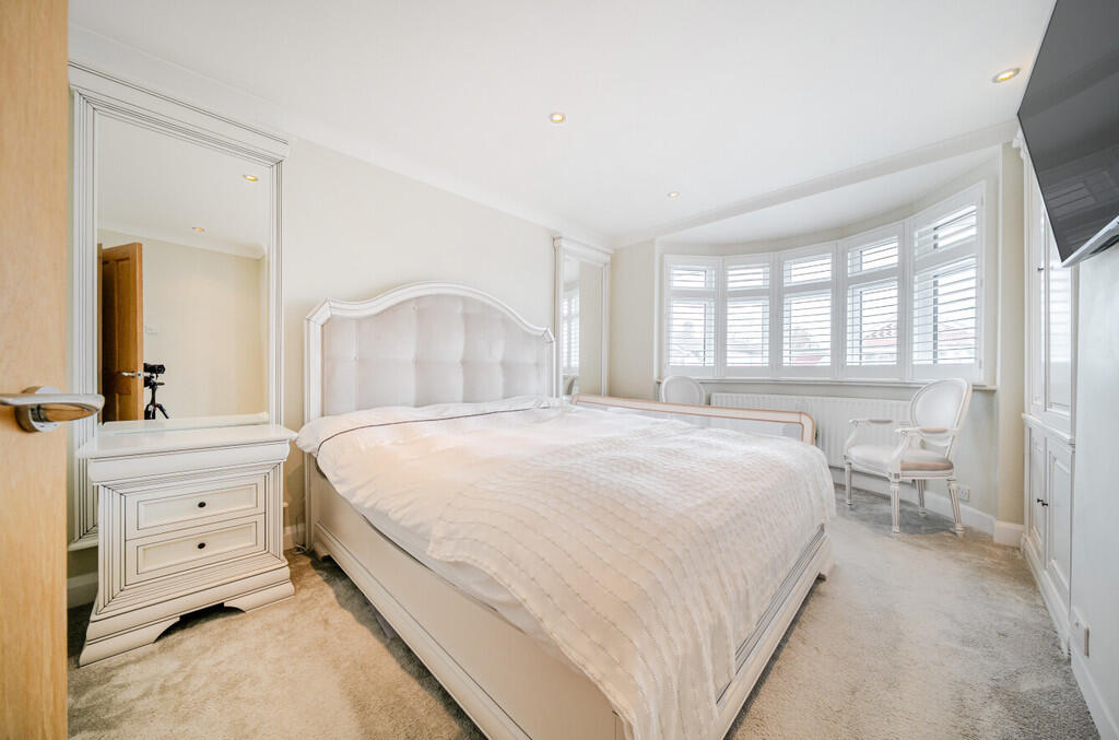 bedroom1