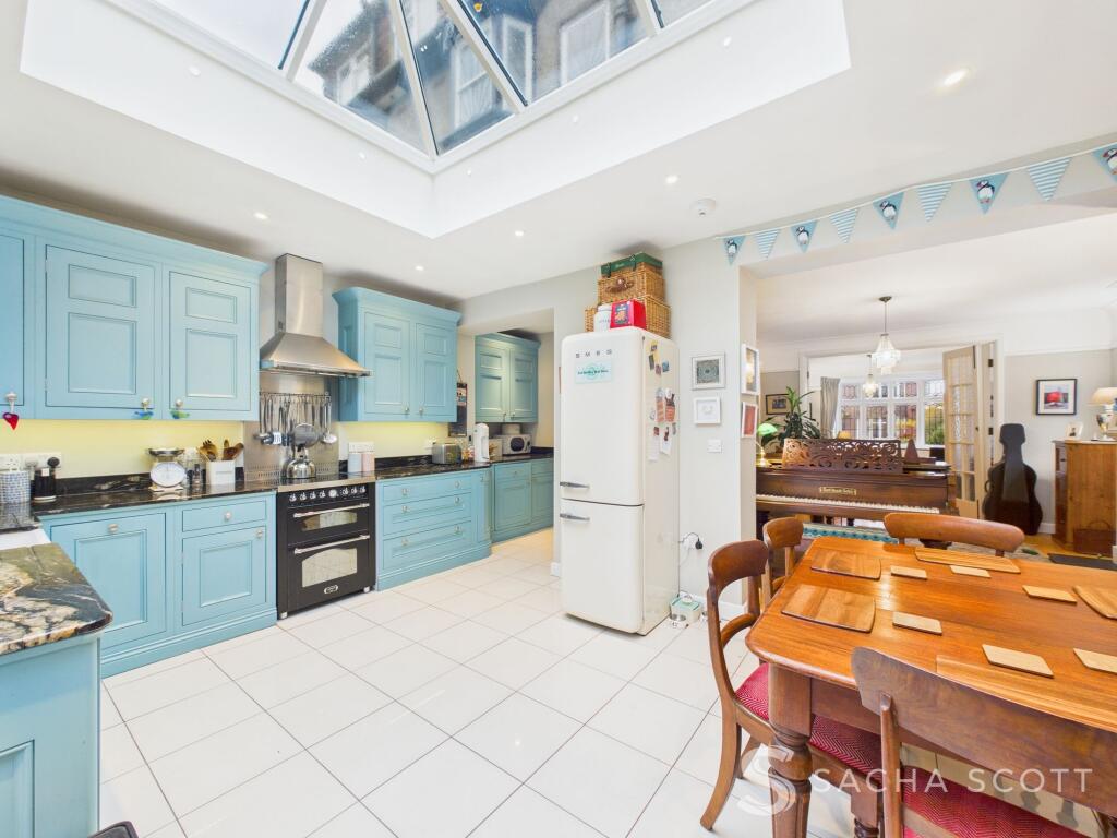 Kitchen / Breakfast Room