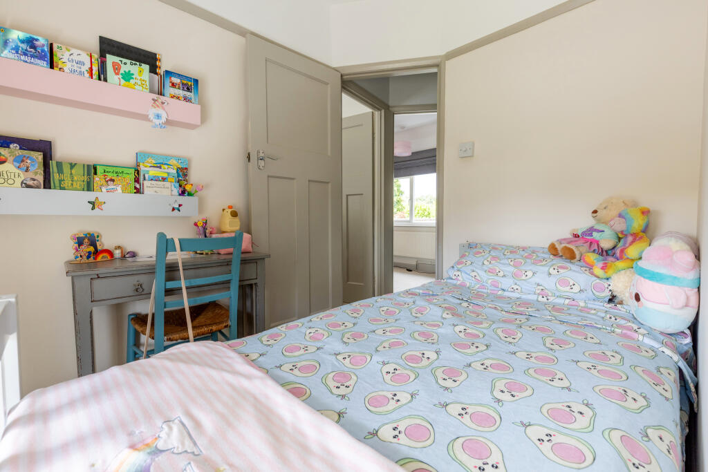 33 Margtson Avenue--15