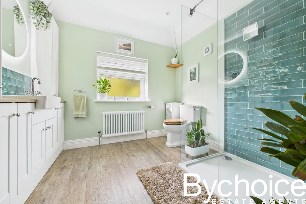 CAM05454G0-PR0057-STILL013