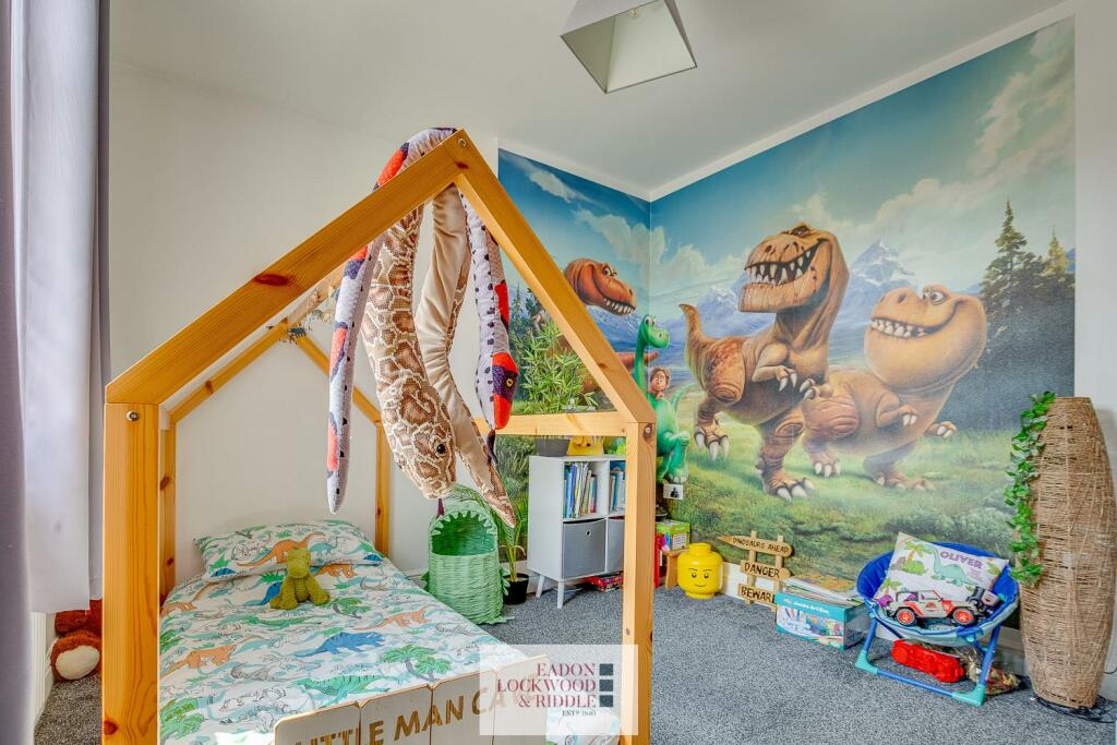 Bedroom 2.2.jpg