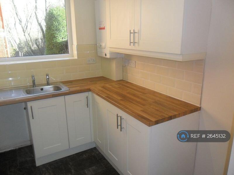 Kitchen Space For Fridge / Freezer