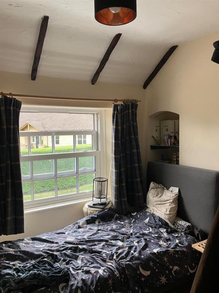 bedroom2.JPG