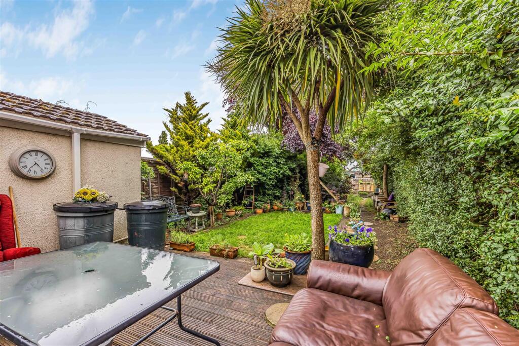 162 Brockhurst Road, Gosport-Small-PorticoMarketin