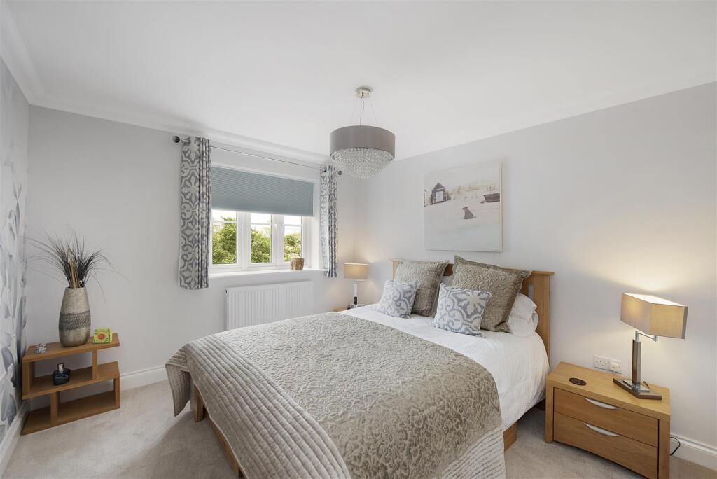 White Beams ph31.jpg