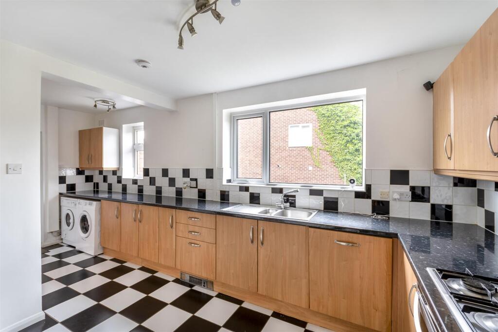 DSC_5210-Edit_kitchen.JPG