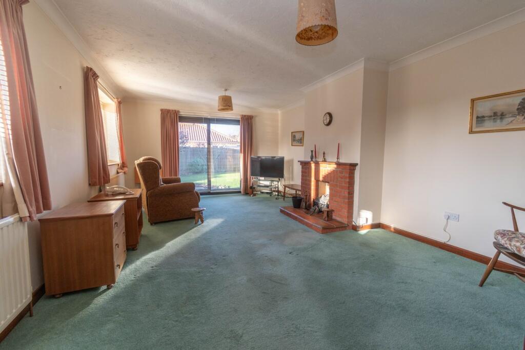 Granary Close, Briston, NR24