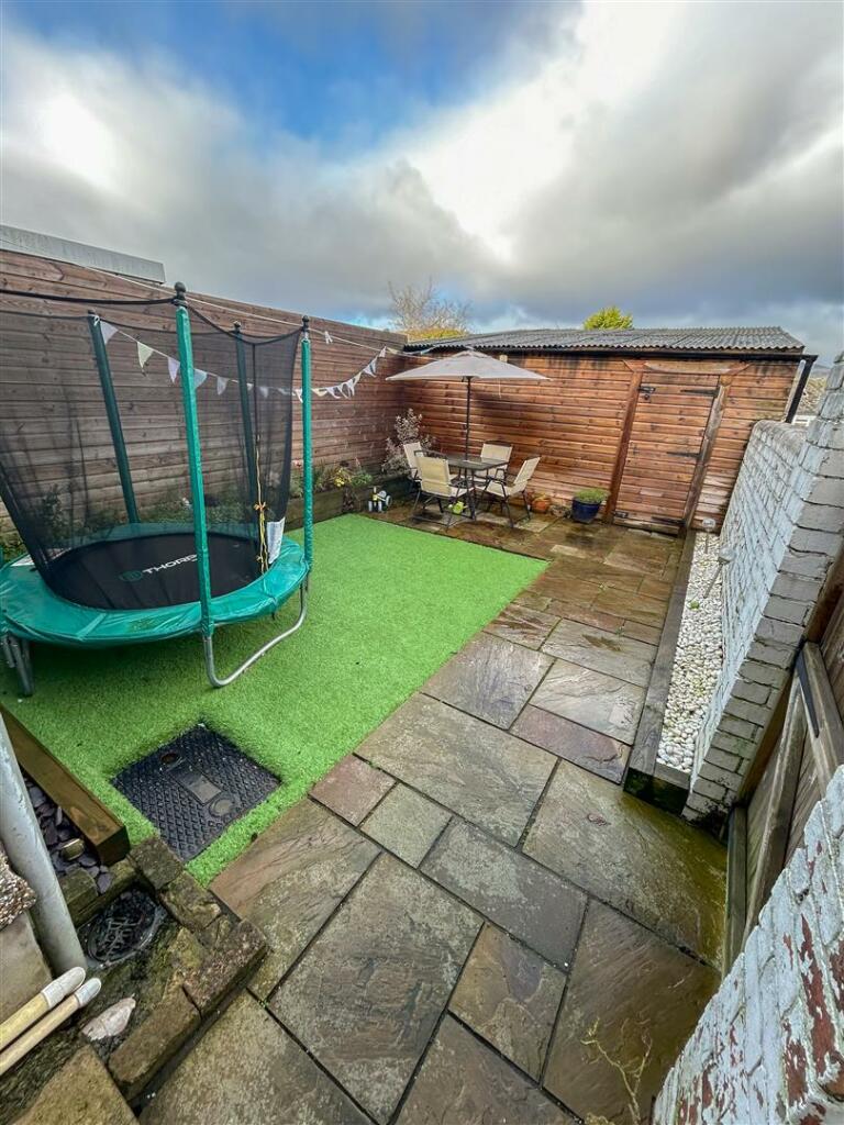 2 Wainfelin Avenue - Externals-2.jpg