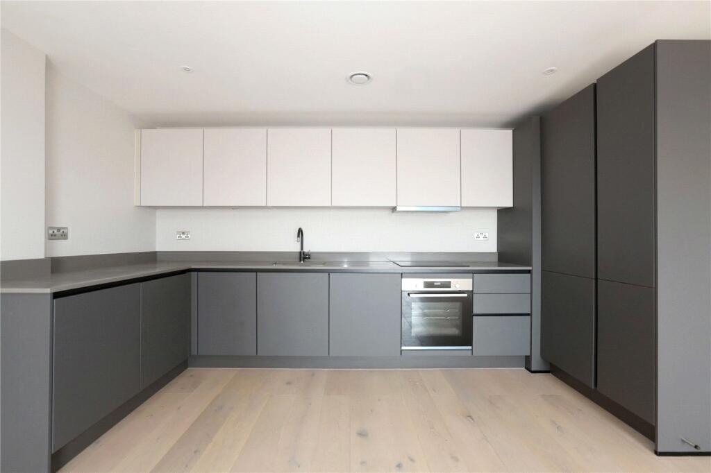Reception/Kitchen