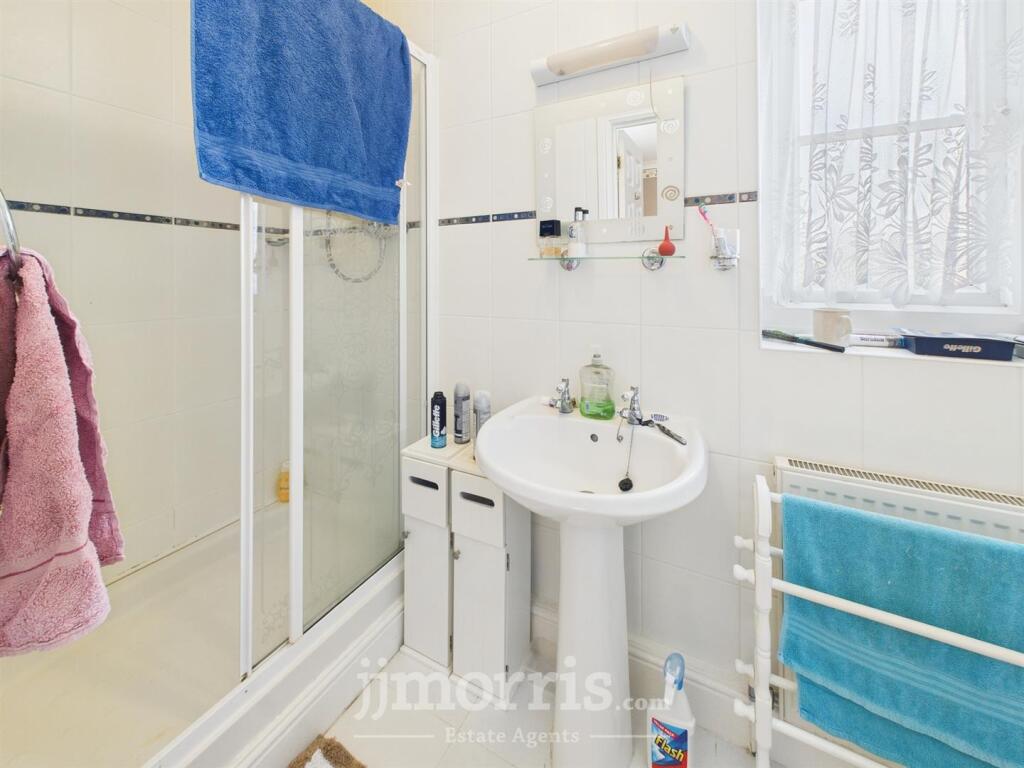 En Suite Shower Room