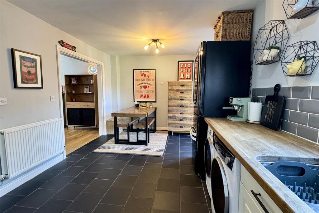 Dining Kitchen