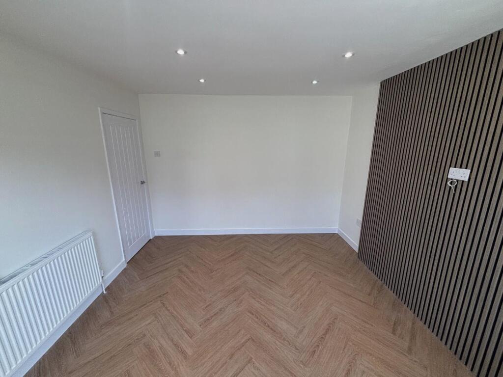 83 ashtree living room 2.jpeg