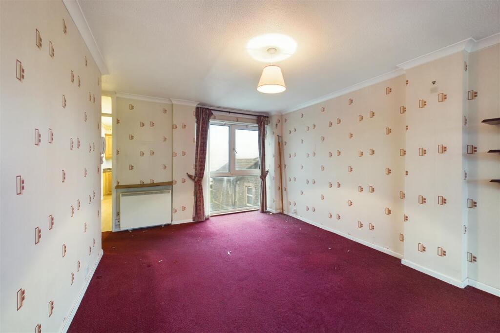 12 Fern Lodge, Beach Road, Weston-Super-Mare, Nort