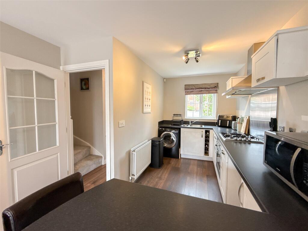 Breakfasting Kitchen