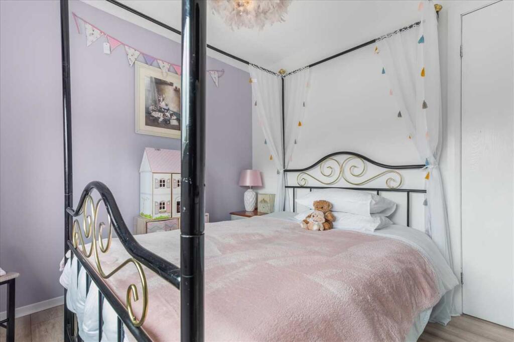 Bedroom Two (2)