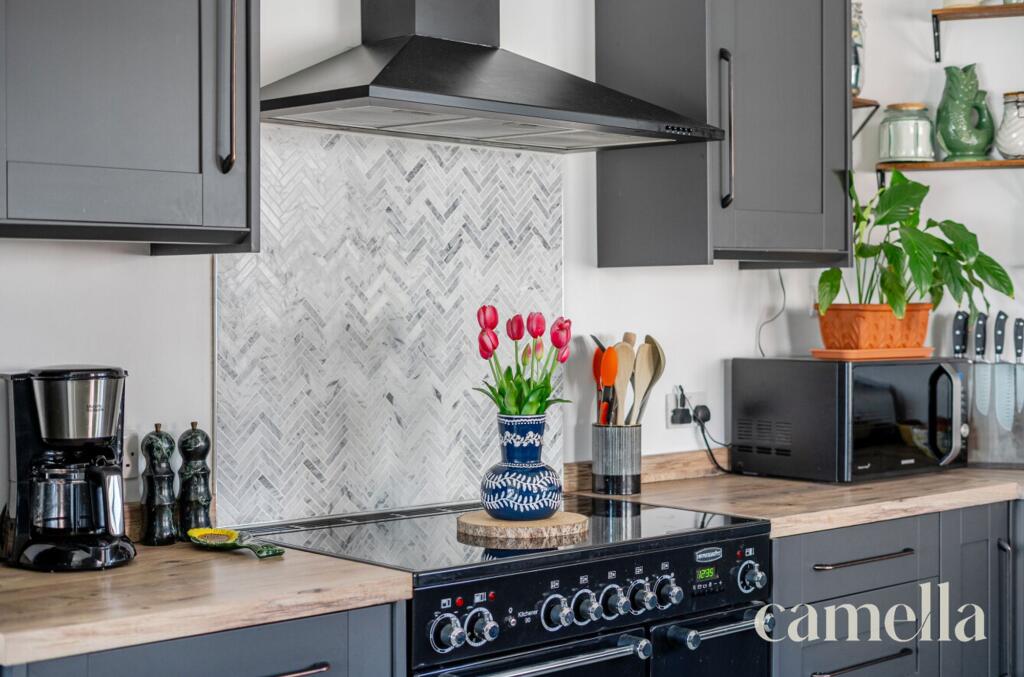 Kitchen / dining room