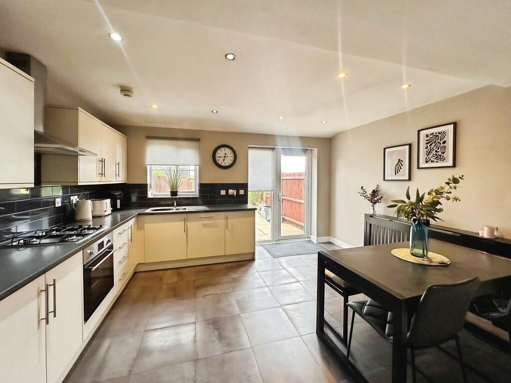 df754d00-WhatsApp...