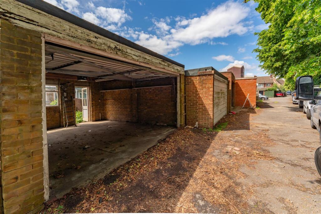 11 Deans Garage.jpg
