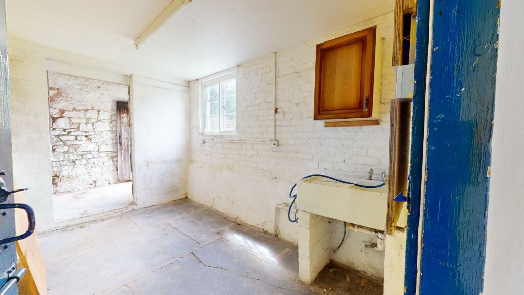 UTILITY ROOM
