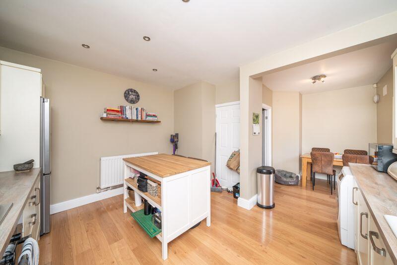BREAKFAST KITCHEN