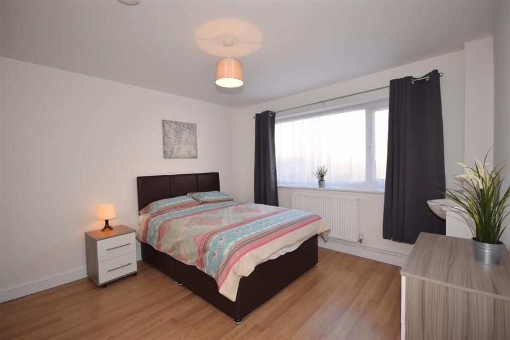 NEW  BED 2.jpg