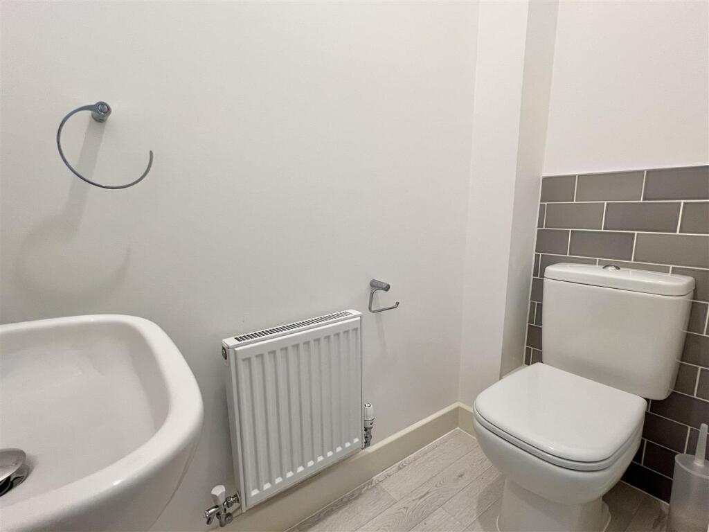Cloakroom/WC