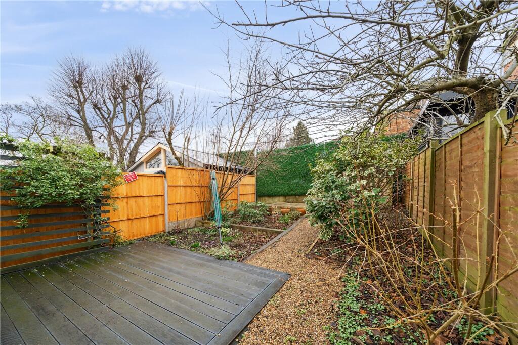 Sutton Road, London, N10