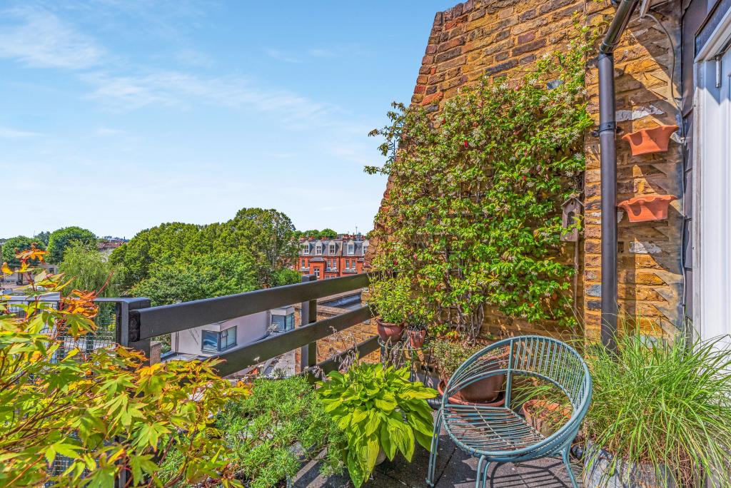 Boscombe Road, 56 TF