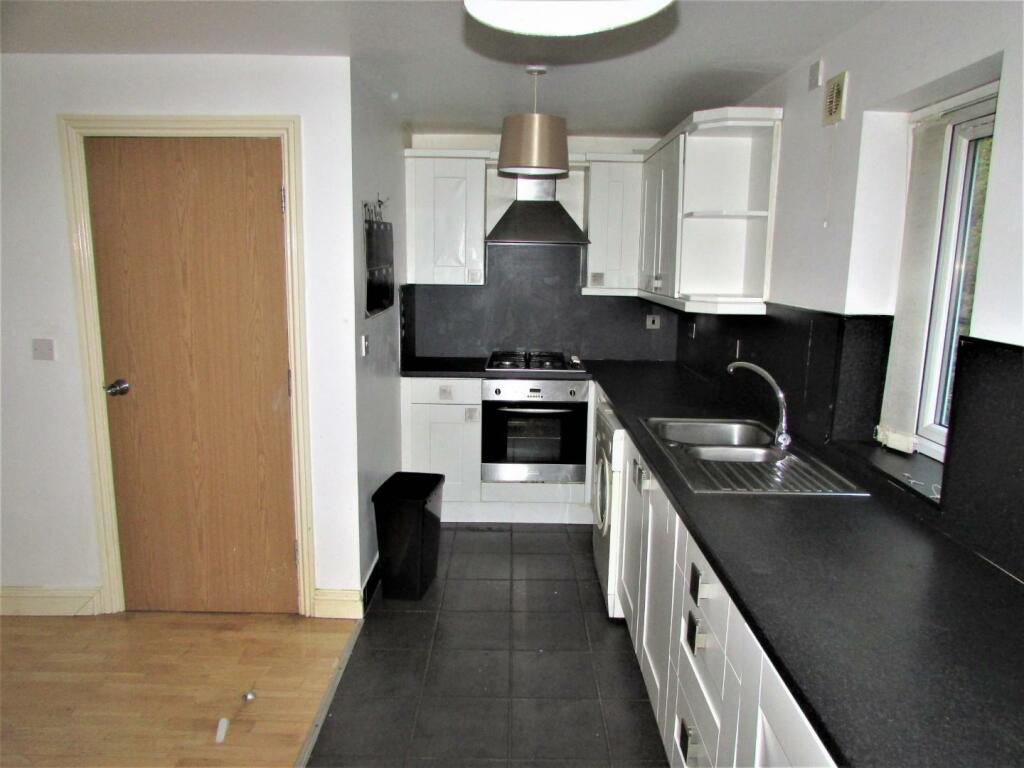 StationMews2kit2.JPG