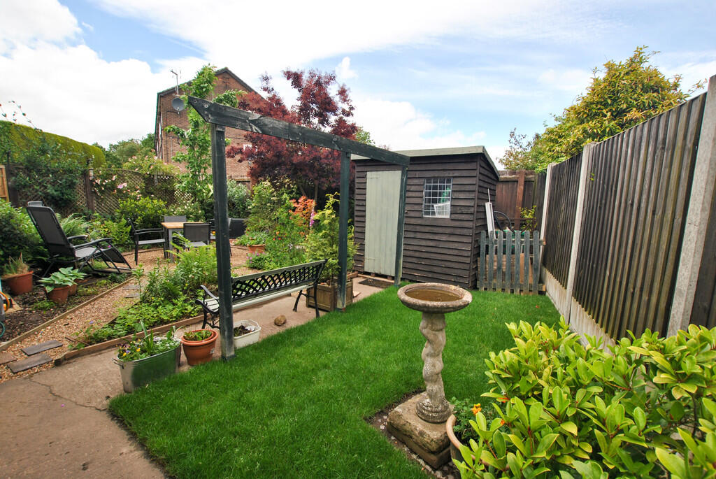 Garden1_edited