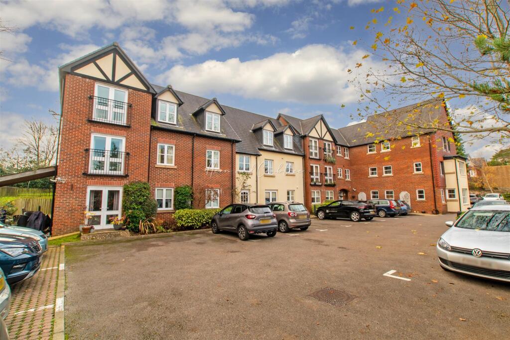 Pritchard Court, Llandaff, Retirement, HernCrabtre