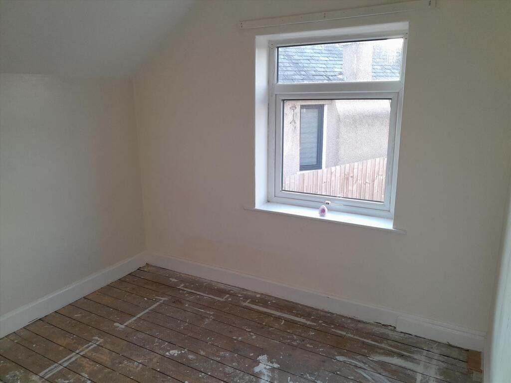 Lordsome Rear Bedroo