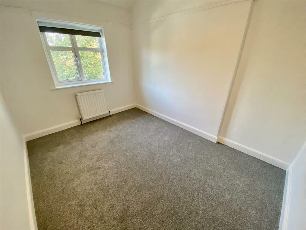 Bramleys Estate Agents - Knowl Road - Mirfield (37