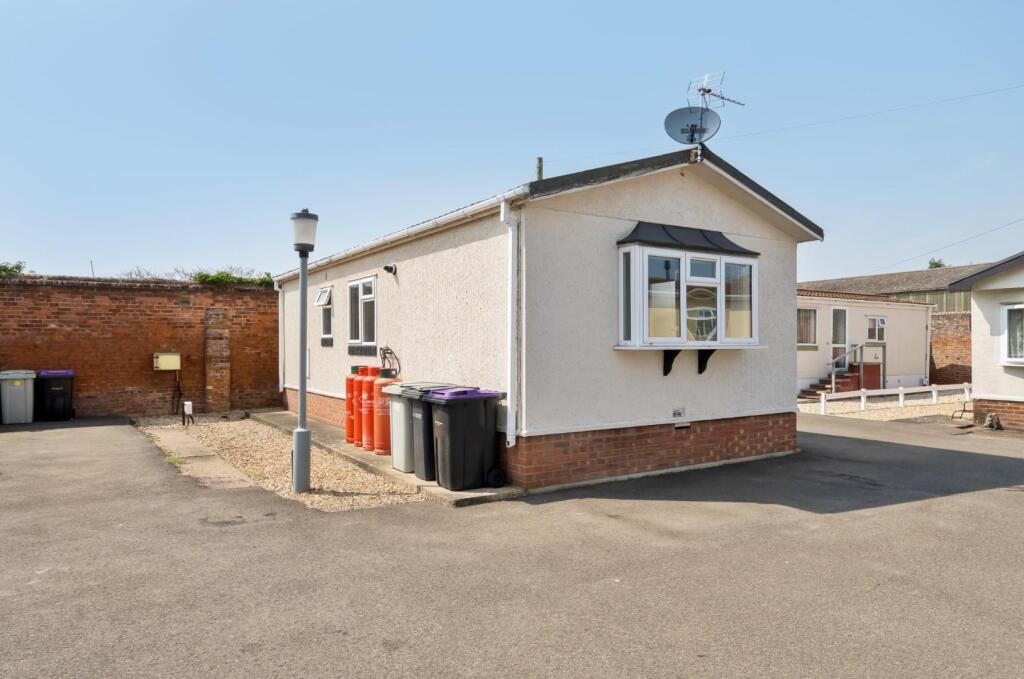 2nd view PROPERTY REAR.jpg