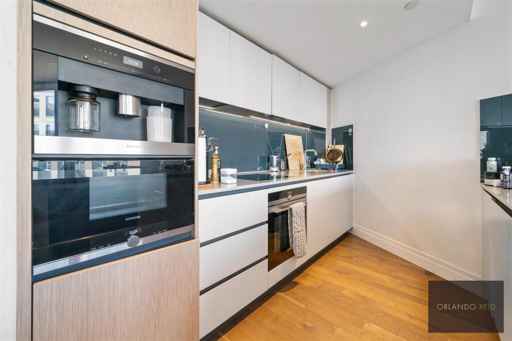 Flat 65, 4 Riverlight Quay SW11 8DG-5.jpg