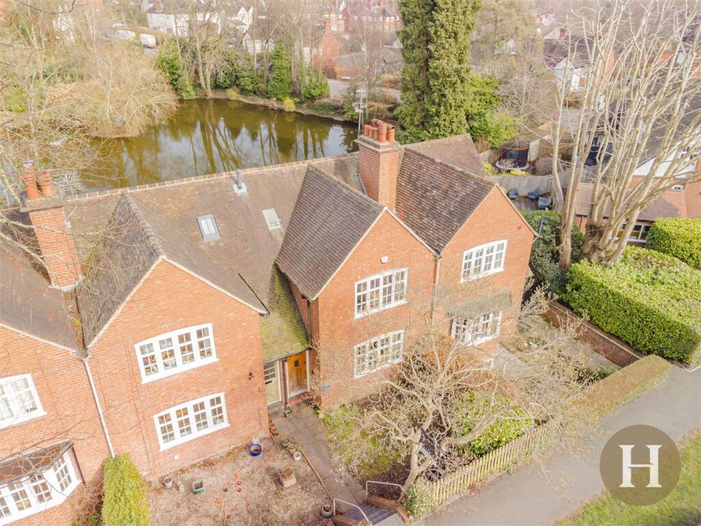 Hadleigh Estate Agents-28.jpg