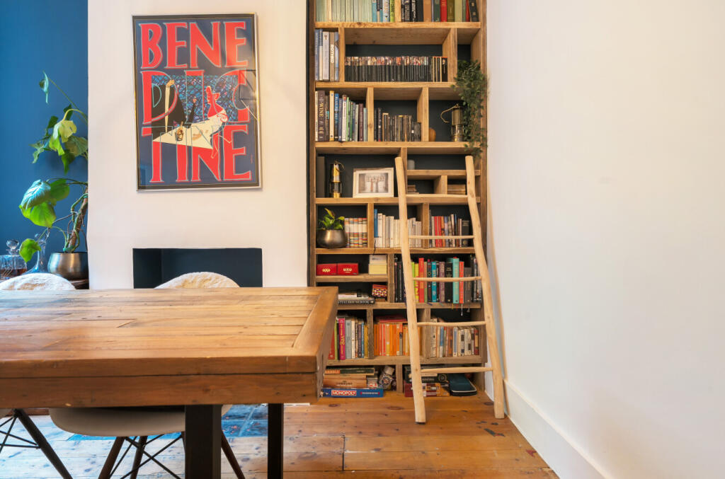 1336754-24-689cb7...