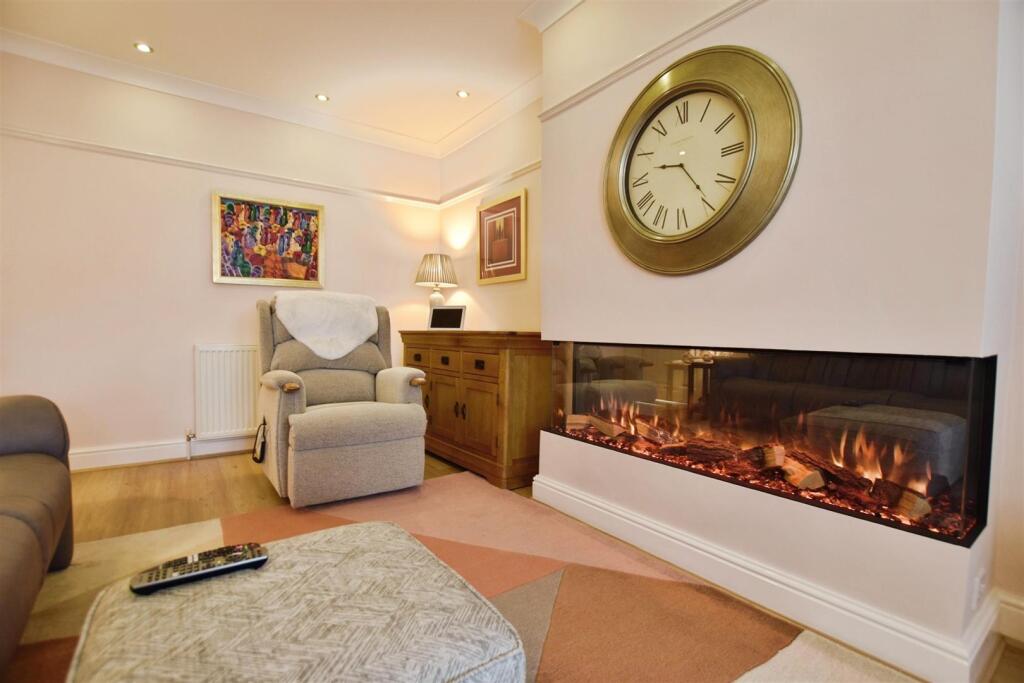 Lounge Feature Fireplace