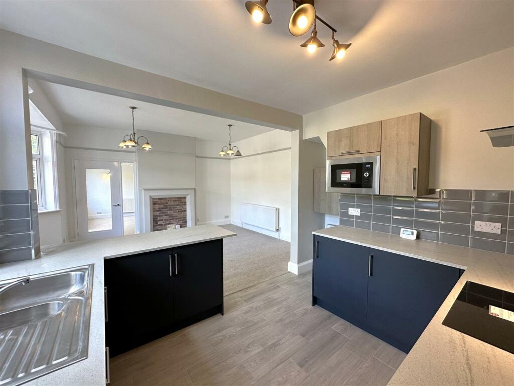 Kitchen Through To Dining Room 858