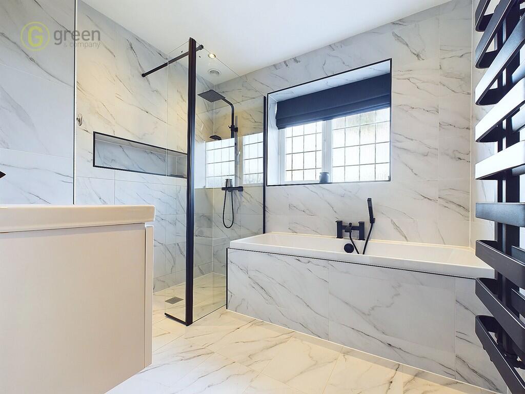 CAM03830G0-PR0092...