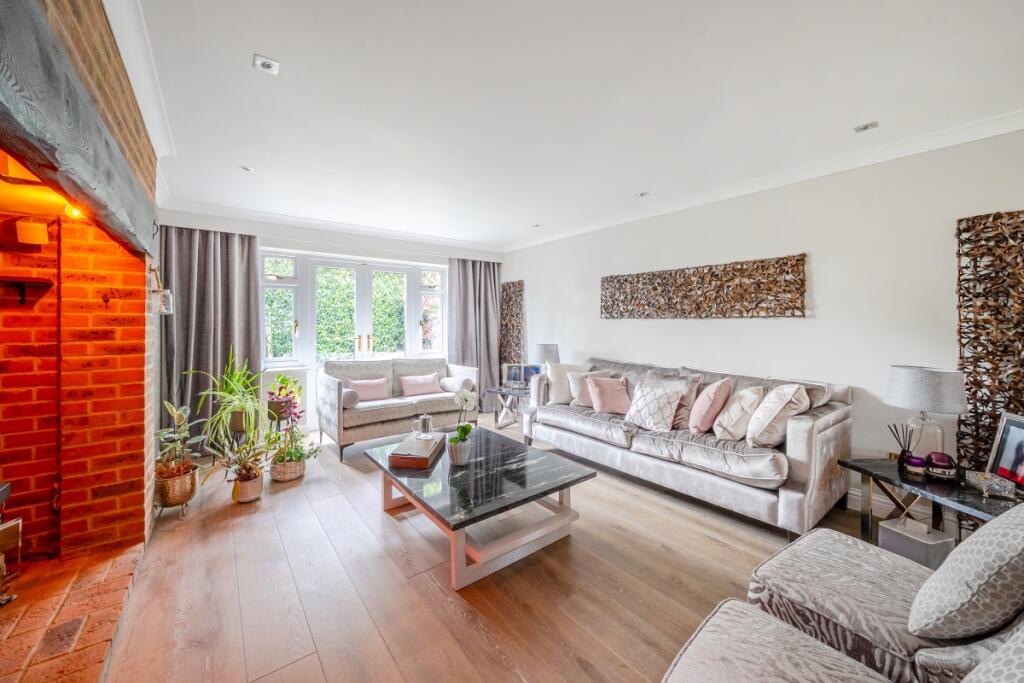 1361617-3-68dd410...