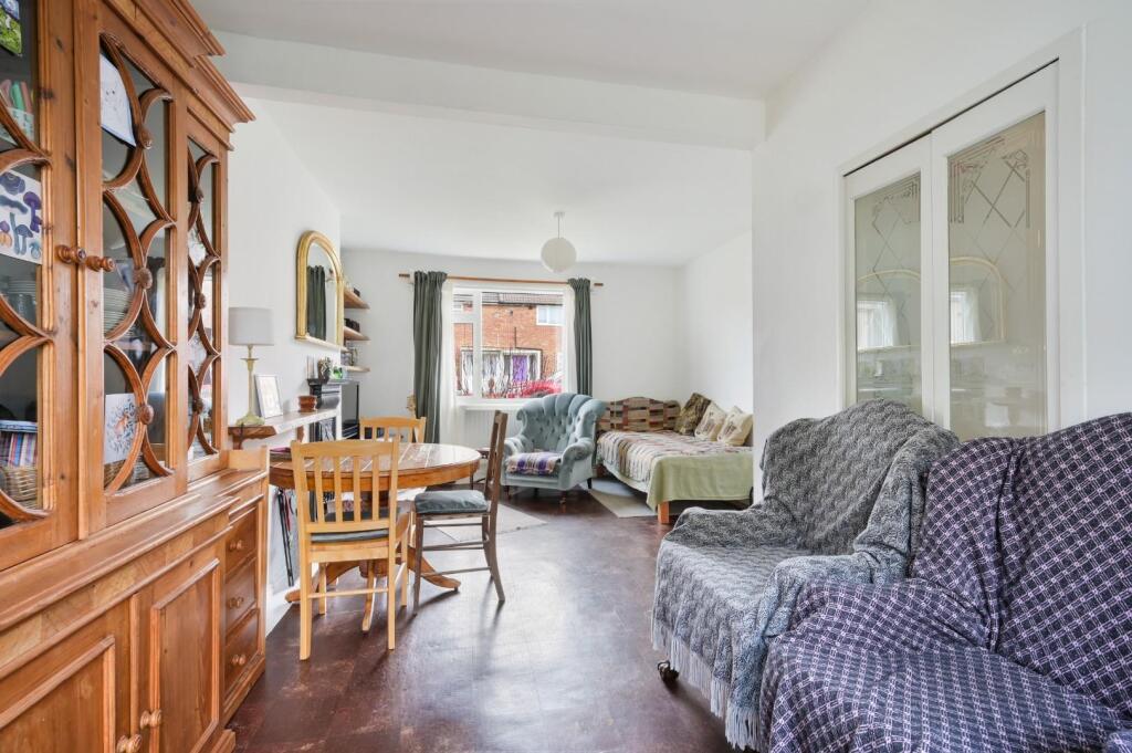 LONGMERE GARDENS,  (7).jpg