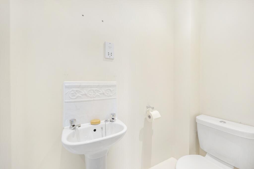 52 Thomas Middlecott Drive (Kirton)-18