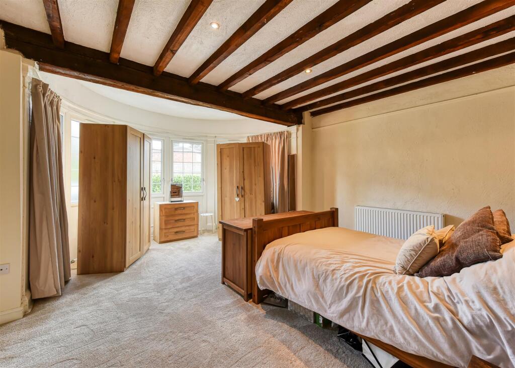 1 Seven Stars-bedroom1b.jpg