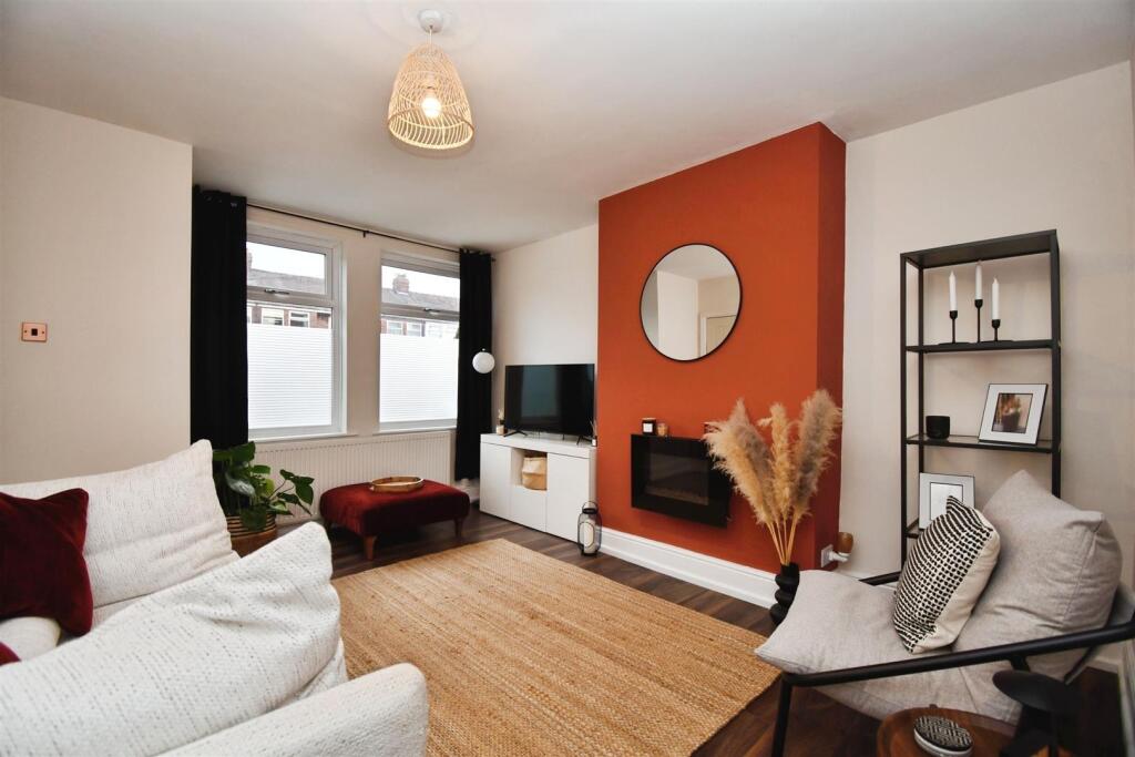 c2af773d-U 20 281 29.JPG