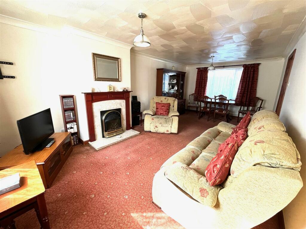 16 redbrook lane (2).jpeg