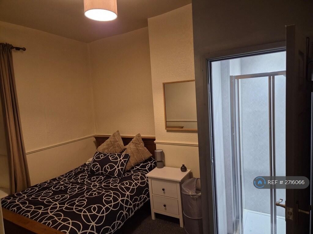 Double Bedroom, With Ensuite
